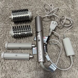 Shark Flexstyler with Attachments